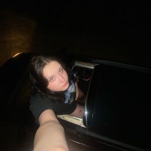 Meet your Posher, Raygan